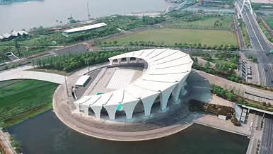 上海东方体育中心月亮湾航拍视频的预览图